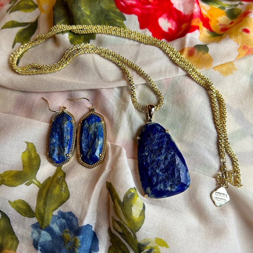 Kendra Scott Sandra & Elle earrings. Gold/Lapis.  Excellent condition!